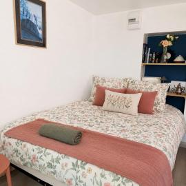 Le Nid, petit studio cosy et central, hotel i Besançon