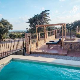 VILLA CERRO MORENOVilla privada con piscina en finca exclusiva a 10 min de Lagunas de Ruidera