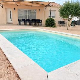 Maison avec piscine privée, 4 ch, 8 pers, Sud