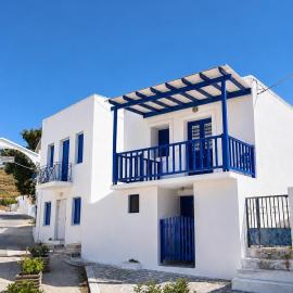 Cozy apartments Paros Kostos, hotel di Kóstos