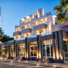 Hotel Alb's, hotelli kohteessa Alba Adriatica