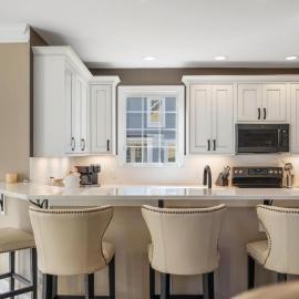 Barefoot Luxury 24: A spacious 4-bedroom retreat in scenic Bay Harbor, MI.
