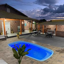 Casa Calleb, hotel in Presidente Figueiredo