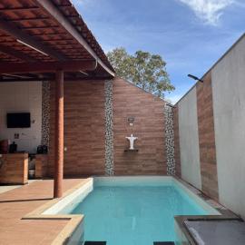 Bom Despacho에 위치한 호텔 Casa BD completa com piscina e área gourmet