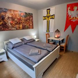 Apartamenty Zakonne Apartament Marienburg, khách sạn ở Malbork