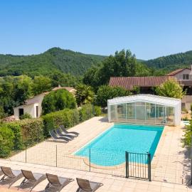 Maison accueillante à Saint-Géry avec piscine partagée
