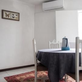 Cozy house with mountain view in Miranda do Corvo، فندق في ميراندا دو كورفو