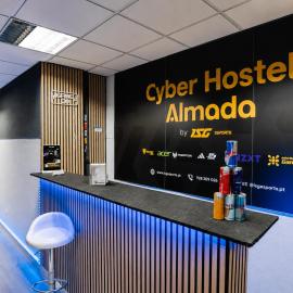 CyberHostel Almada, hotel em Almada