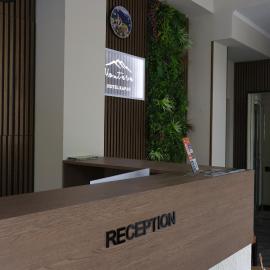 Montara Hotel, hotel sa Kapan