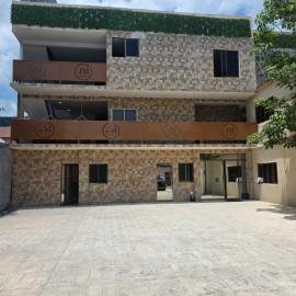 Hotel & Suites JM، فندق في Orizatlán