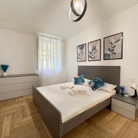 Luxury Porta Nuova Two-Bedroom Apartment in Central Turin, hotell Torinos