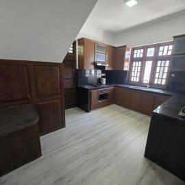 Villa at 37、バドゥッラのホテル