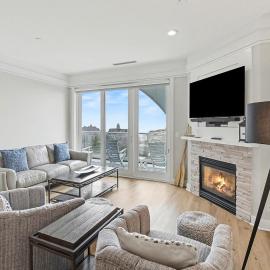 Maritime Lakeview Suite 409: Enjoy stunning lake views in Bay Harbor, MI.