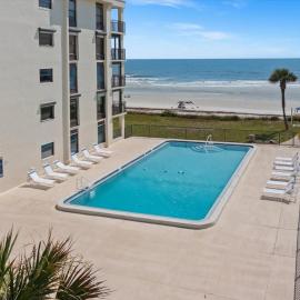 New Summer Deal: Free Fun and Beach Gear Credit