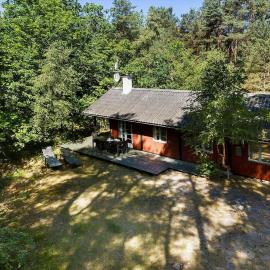 1618-Aakirkeby-Fyrreskoven-25, hotel a Vester Sømarken