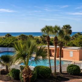 Coastal Dreams Ocean View St Augustine Beach Condo, hotell i St. Augustine