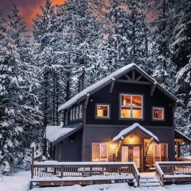 Avventura Chalet, отель в городе Глейшер