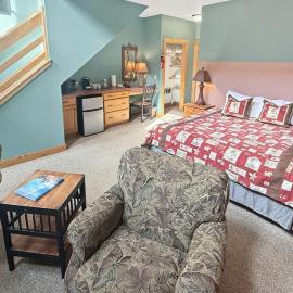 Fireplace Suite 15 at the Nantahala Village