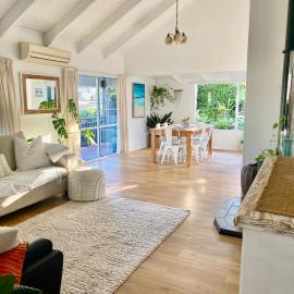 Tairua Tides - Relaxed Coastal Retreat, Hotel in Tairua