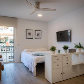 Acogedor studio a 10min de la playa、トラダンバーラのホテル