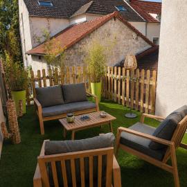 ROOMS HOME CSM Suites privees élégantes entre Reims et Disneyland Paris 1 à 8 personnes, hotel in Charly-sur-Marne