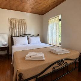 Peaceful countryside retreat, hotel a Skala Eresou