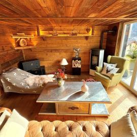 Alpine Chic Escape with Spa & Panoramic Views, hotel v destinaci Engelberg