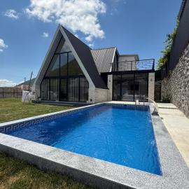 Shaki Mountain A-frame