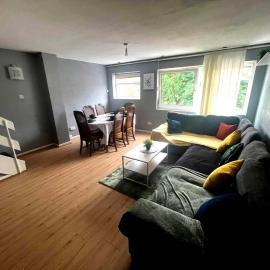 Large river side house, parking,for 9 people