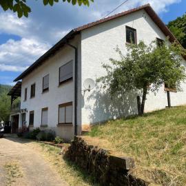 Zur kleinen Kastanie, Hotel in Lindach