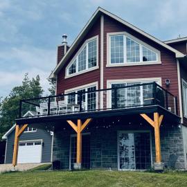 Night Sky Cottage, hotell sihtkohas Saint-Joachim