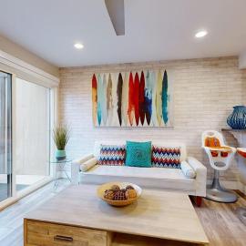 On the Doorstep: Anaheim'da bir otel