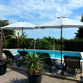 Villa Stella Maris Kastela - Private Pool & Steps to Beach