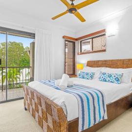 Bluewater Haven - Sweeping Lagoon Views with Pool