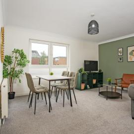 2BR Flat Free Parking Near Hampden and O2 Academy