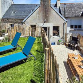 4 Bedroom Cozy Home In Audierne
