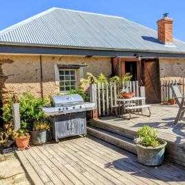 Granny's Cottage, hotel en Yandoit