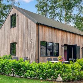 Gorgeous Home In Väröbacka With House Sea View