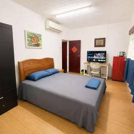 Comfortable Ensuite Room in Suva CBD, hotel u gradu 'Suva'
