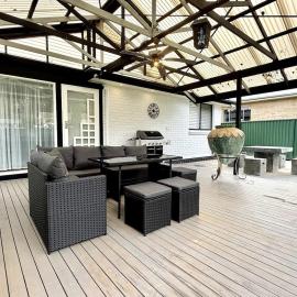 LA MAISON BLEUE - Centrally located 3 Bedroom home in the Southern Highlands, hotel in Fitzroy