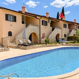 Awesome Home In Kastelir With Swimming Pool
