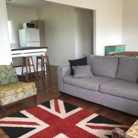 Stay Cottage - walk to the village، فندق في يونغابورا