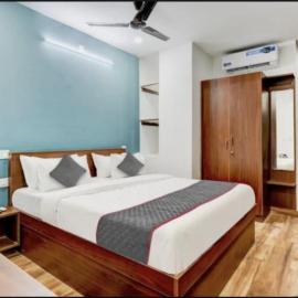 RLV green palace, hotel v destinaci Bengalúr