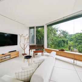 Casca - 3BR Luxury Villa Setraduta with Waterfall View
