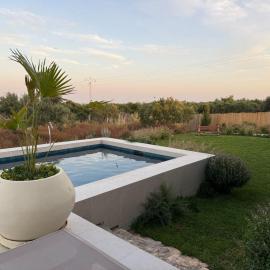 Domaine El Noor Pool and Panoramic Olive Grove Views, hotel a Es Somaa