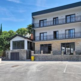 3 Bedroom Nice Apartment In Obrovac