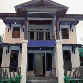 Town Guesthouse & Coffee Eatery