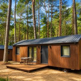 Domki nad rzeką Narew: Ploski şehrinde bir otel