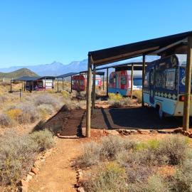 Karoo 62 Escape - Gypsy Caravans, Hotel in Ladismith