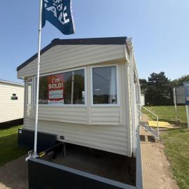 Motorhome in lowestoft holiday park, хотел в Corton